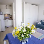 Lo Scoglietto Apartment *